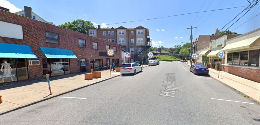 Spacious 2 bedroom 1 bath Cottage House in Elkins Park