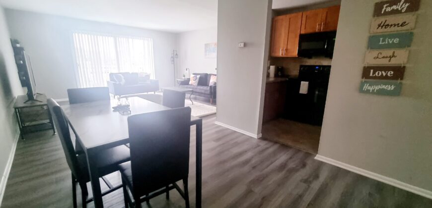 Large 1 Br Unit with walk in closet and new appliances